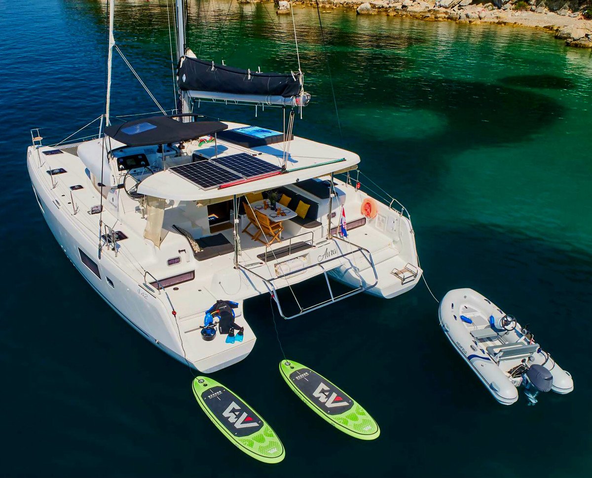 catamaran rental dubrovnik